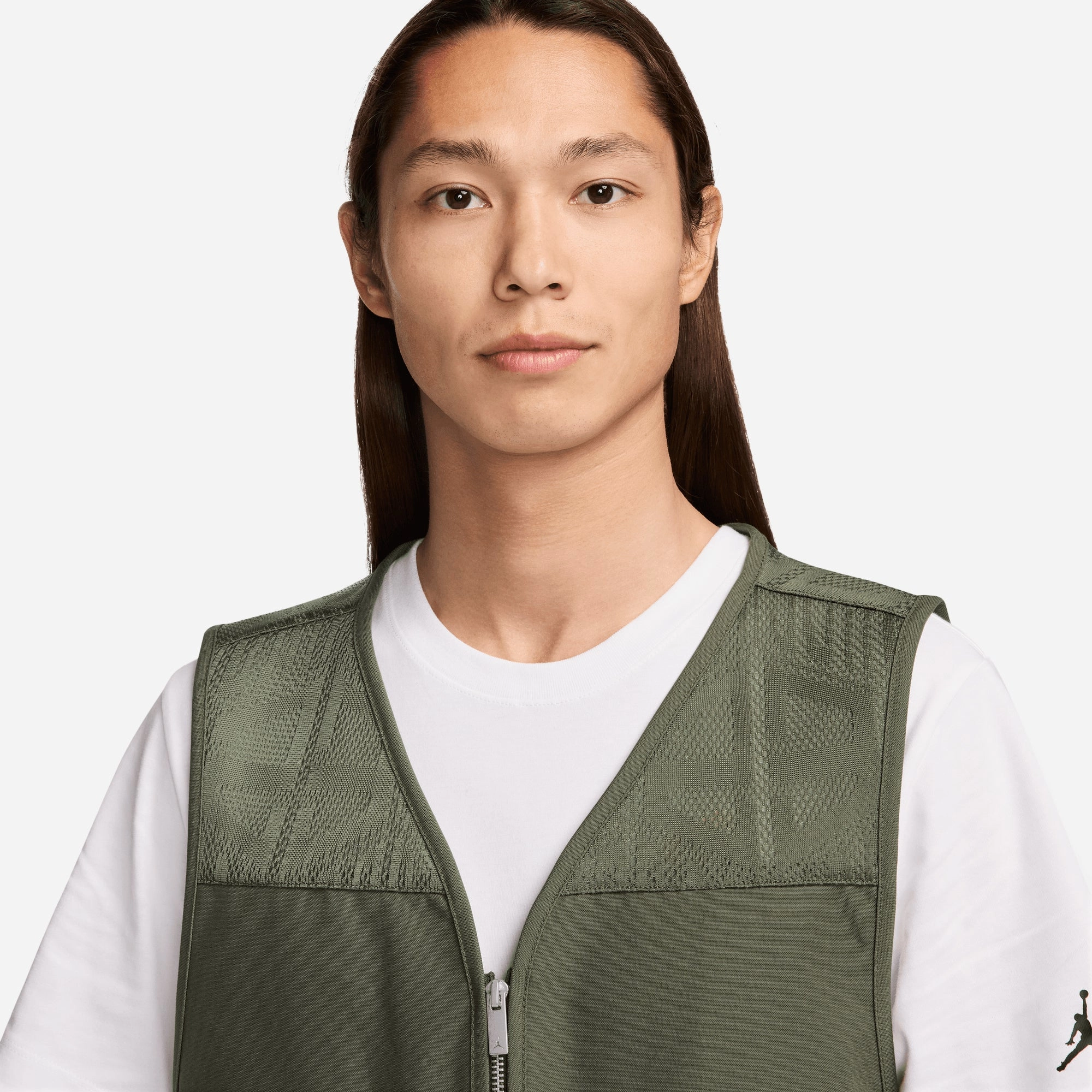 JORDAN | ESSENTIALS VEST { MEDIUM OLIVE