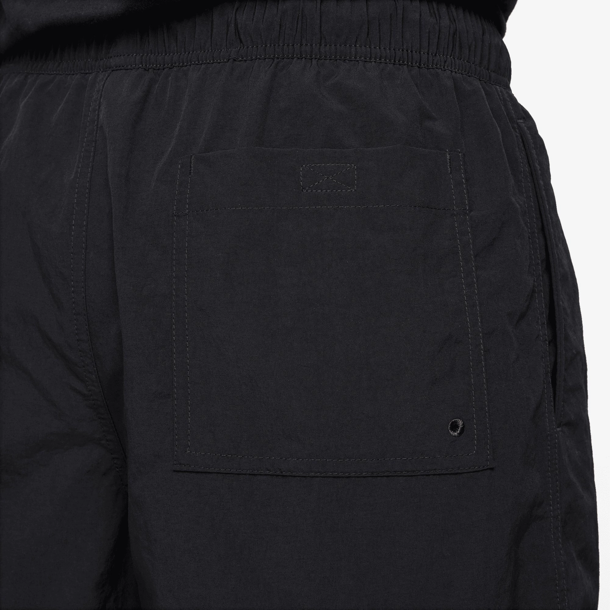 Nike | CLUB FLEECE FLOW SHORTS { BLACK/WHITE