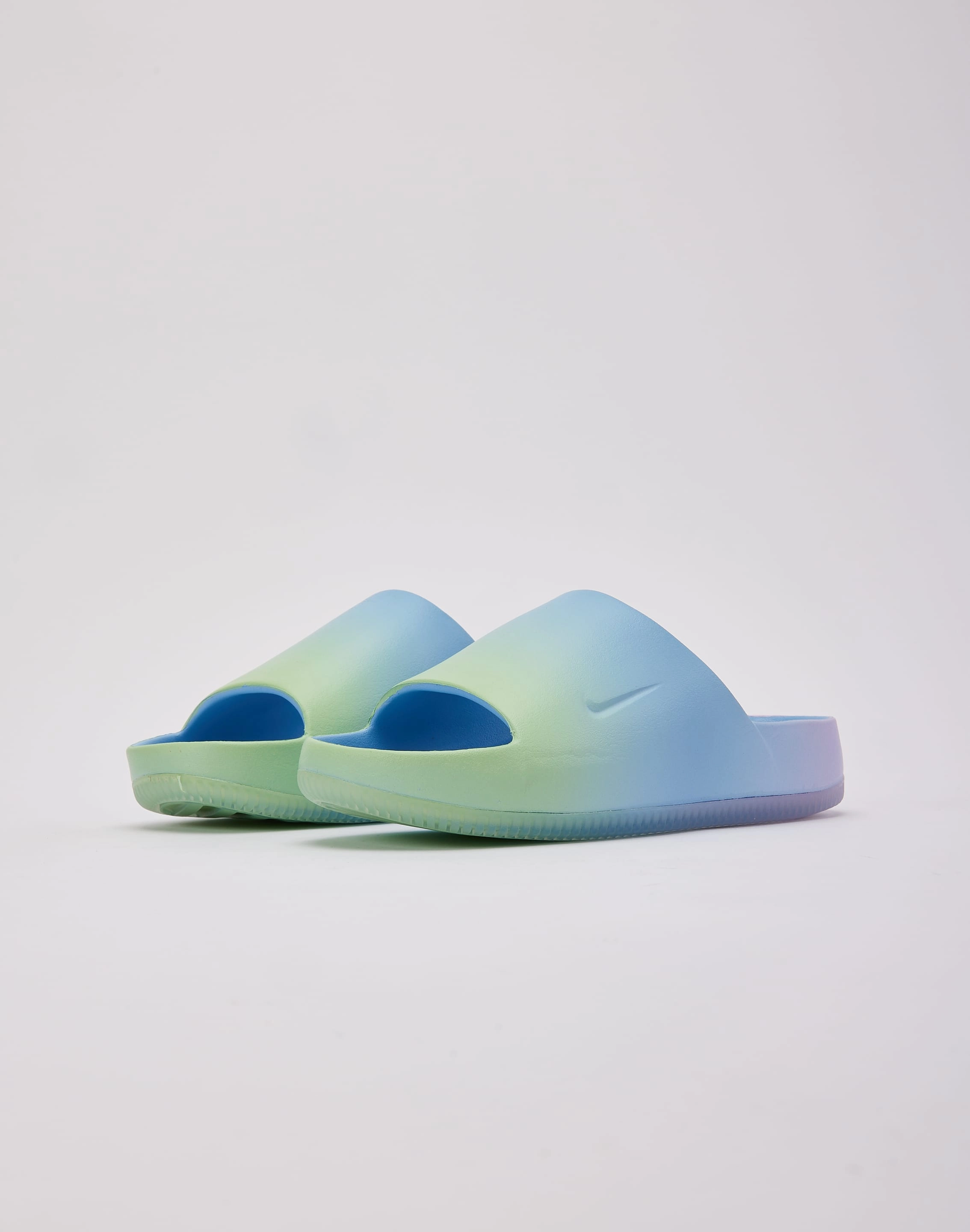 Nike Calm Slides