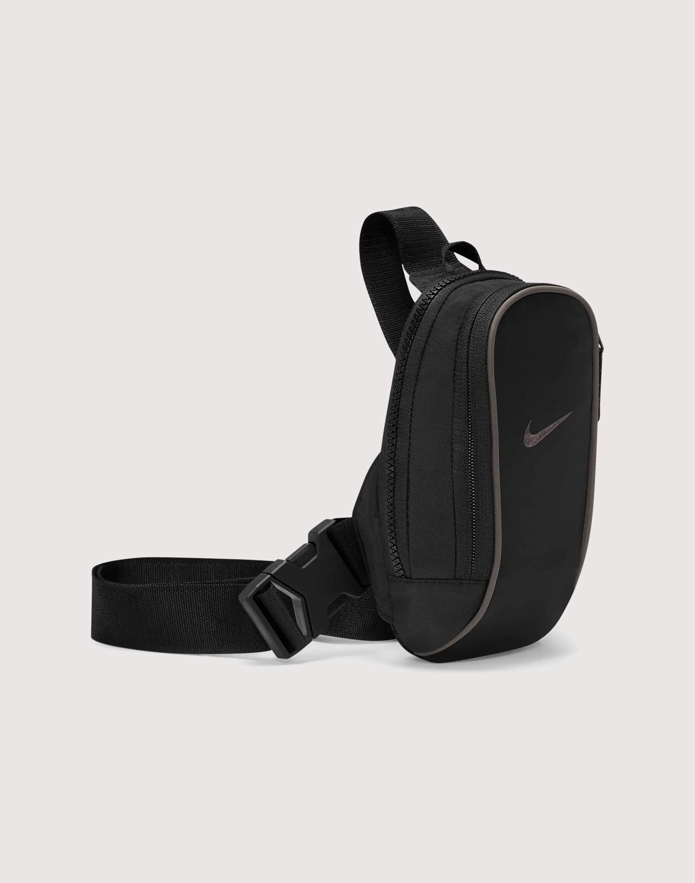 Nike Essentials Crossbody Bag