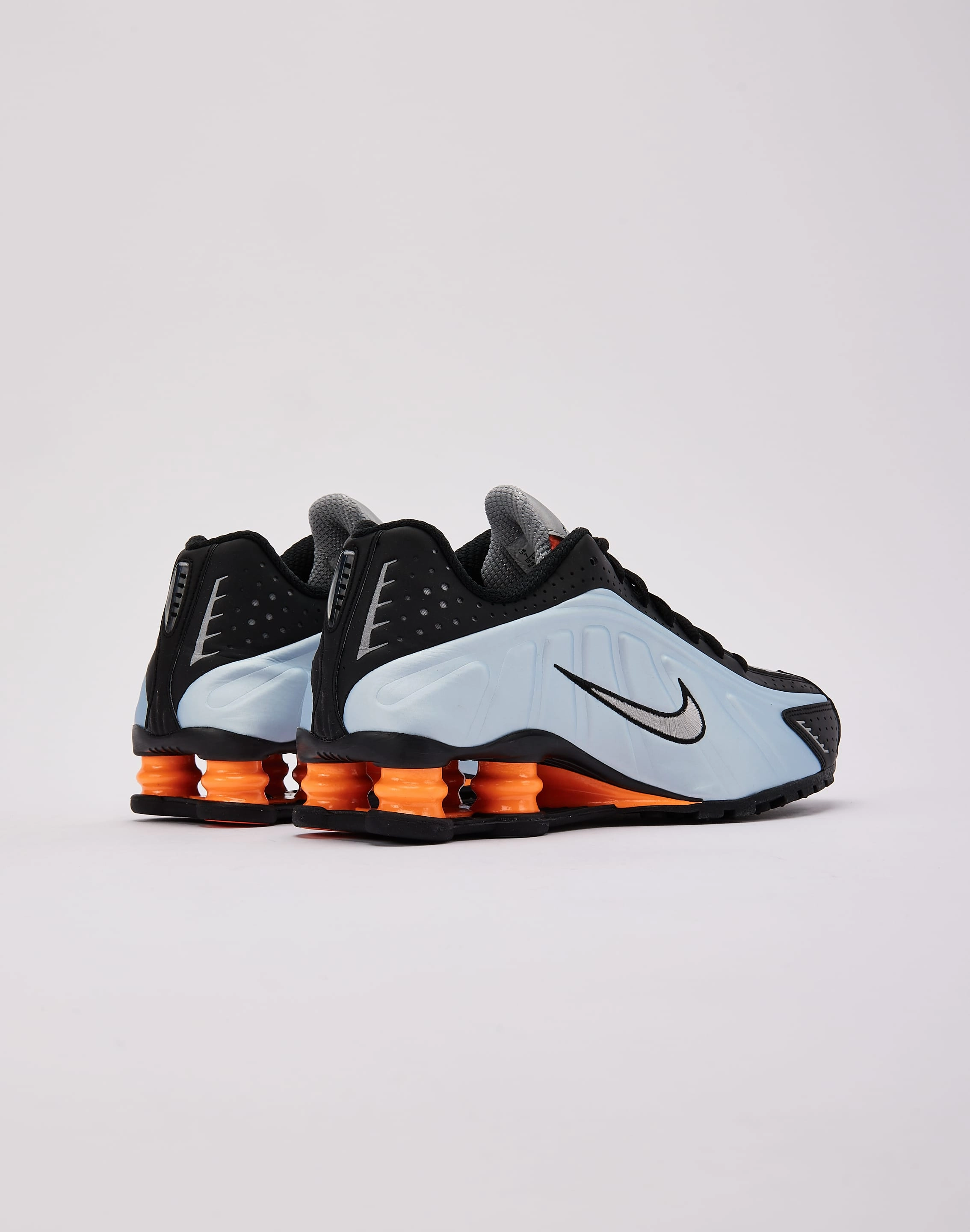 Nike Shox R4