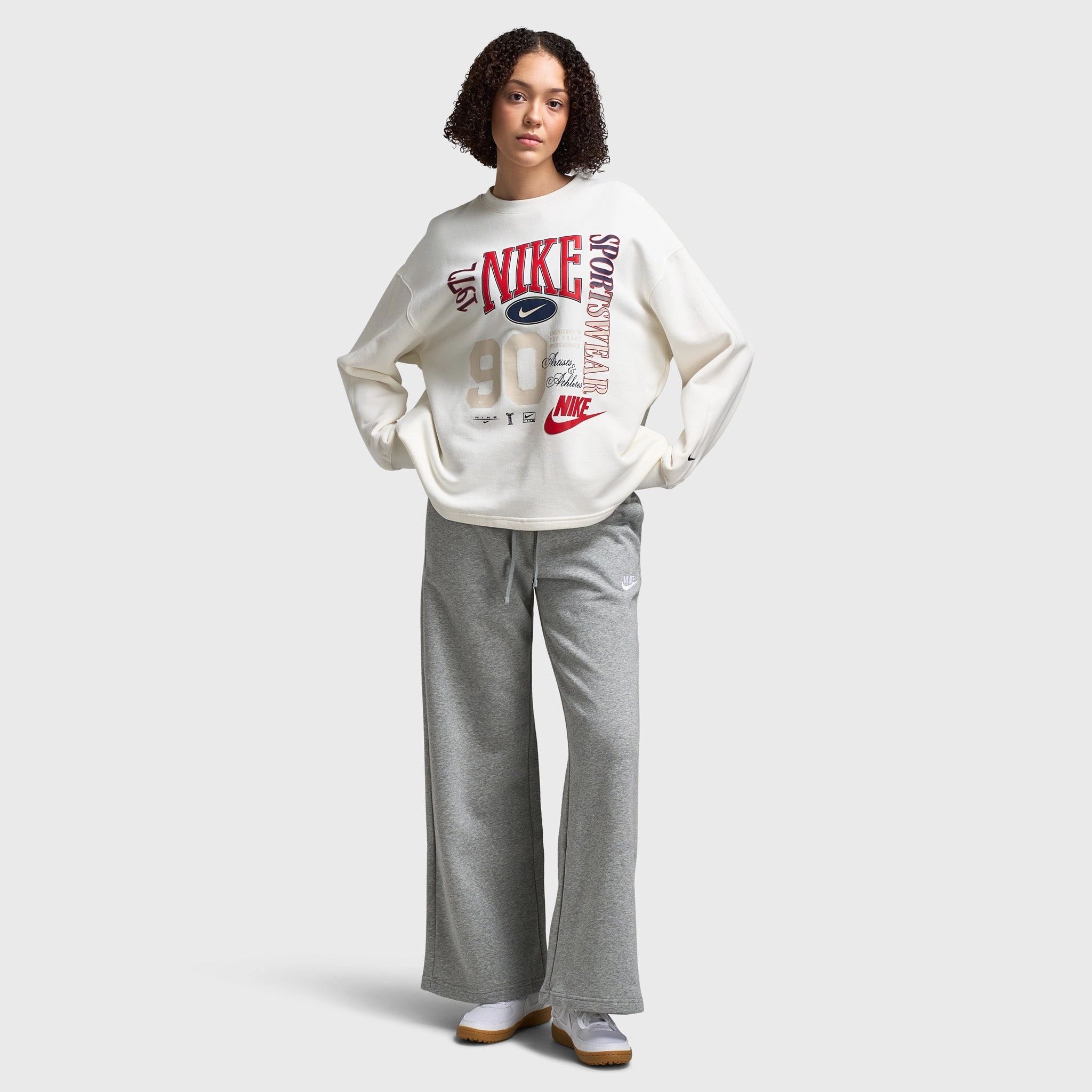 Nike Sportswear Women's Club Fleece Wide-Leg Sweatpants Dark Grey Heather / White