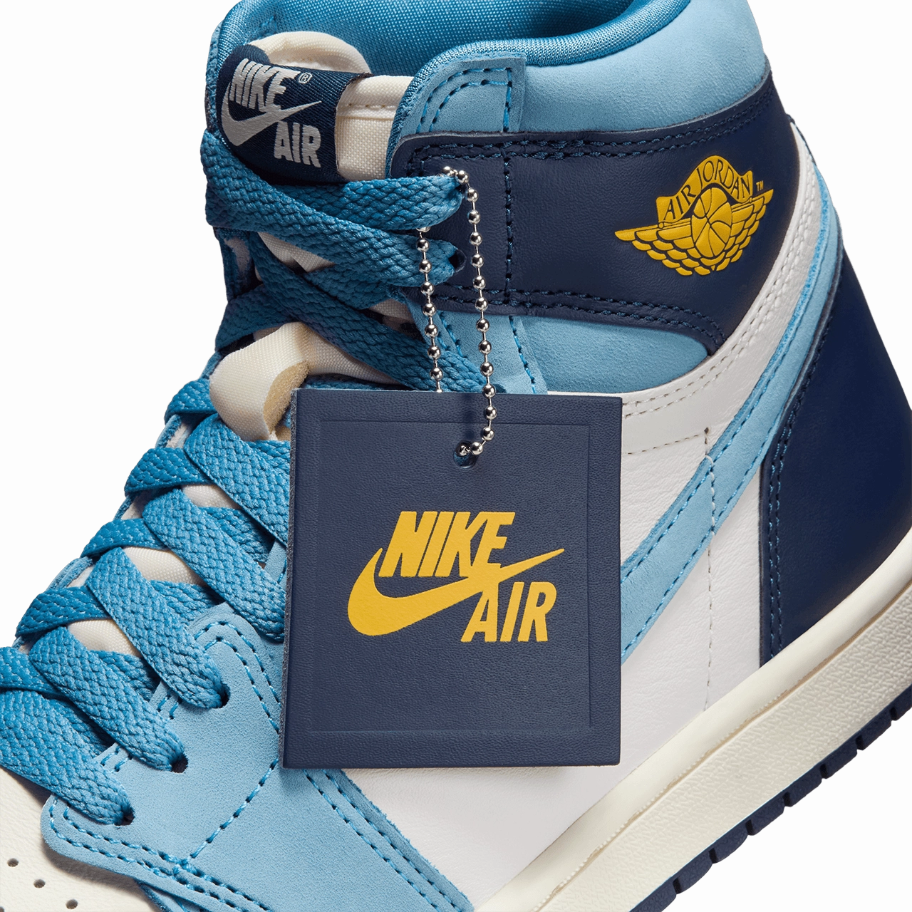 Wmns Air Jordan 1 Retro High OG 'First in Flight'