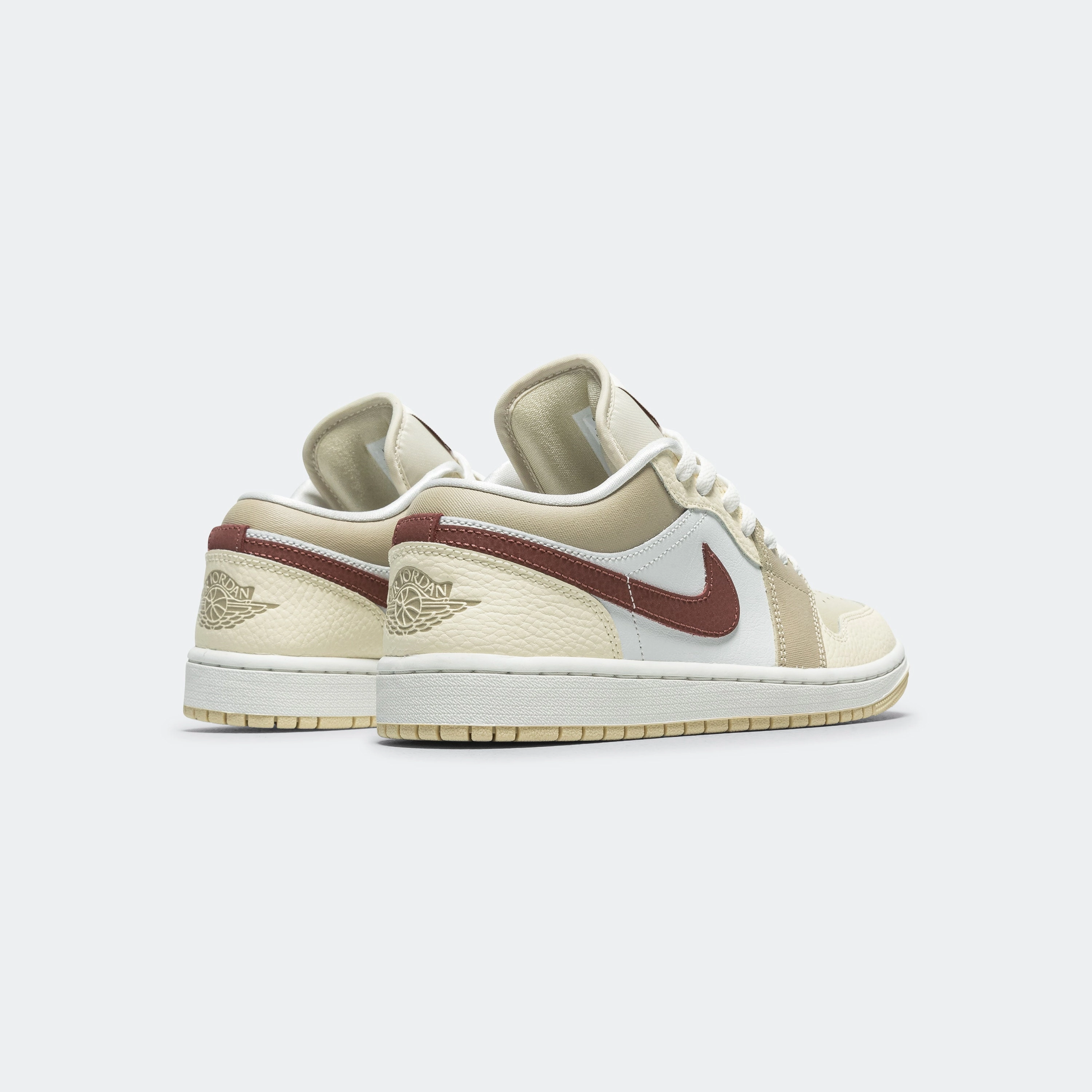Womens Air Jordan 1 Retro Low - Summit White/Red Sepia-Desert Khaki